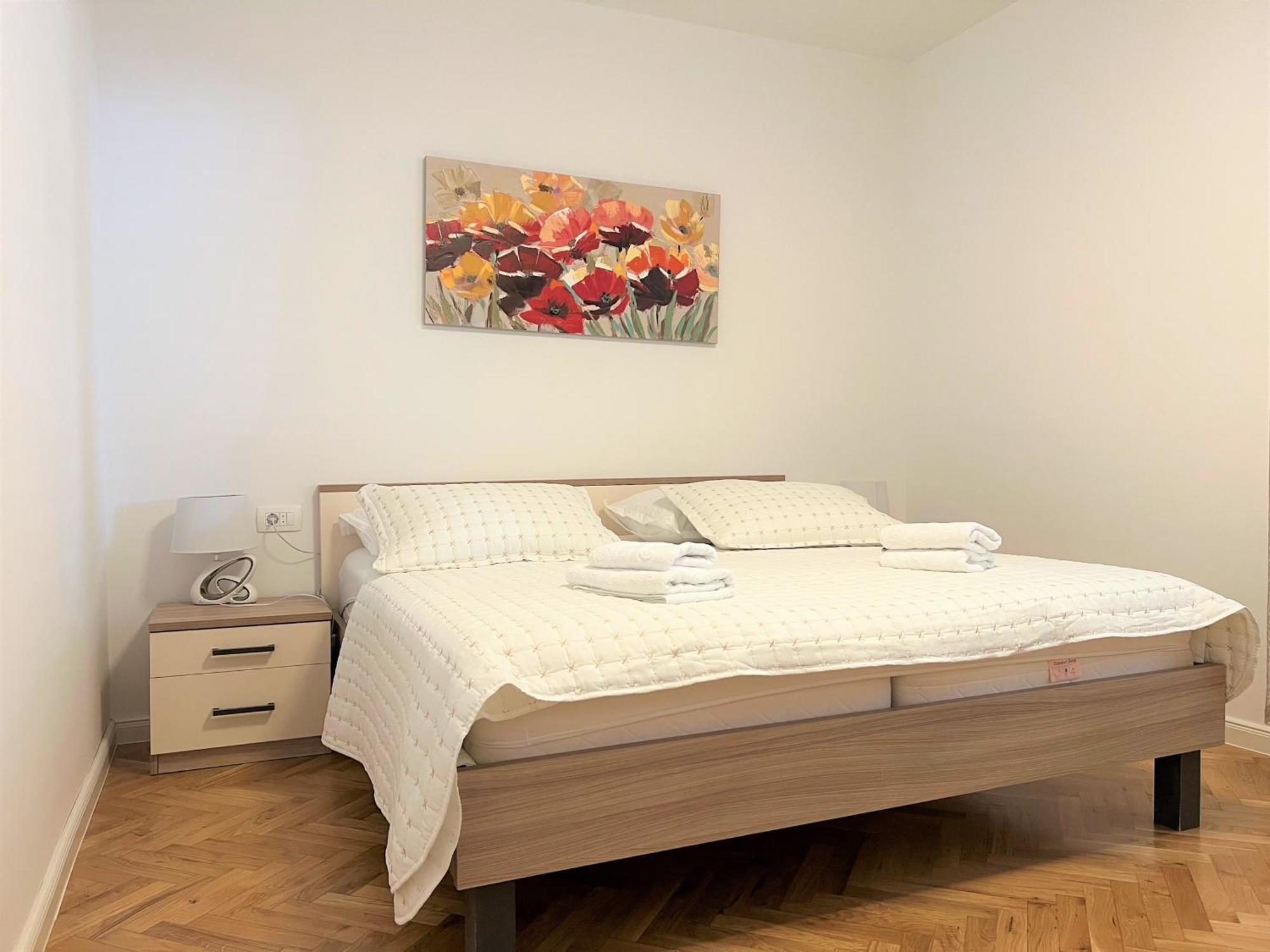 Apartment Makarska Buitenkant foto