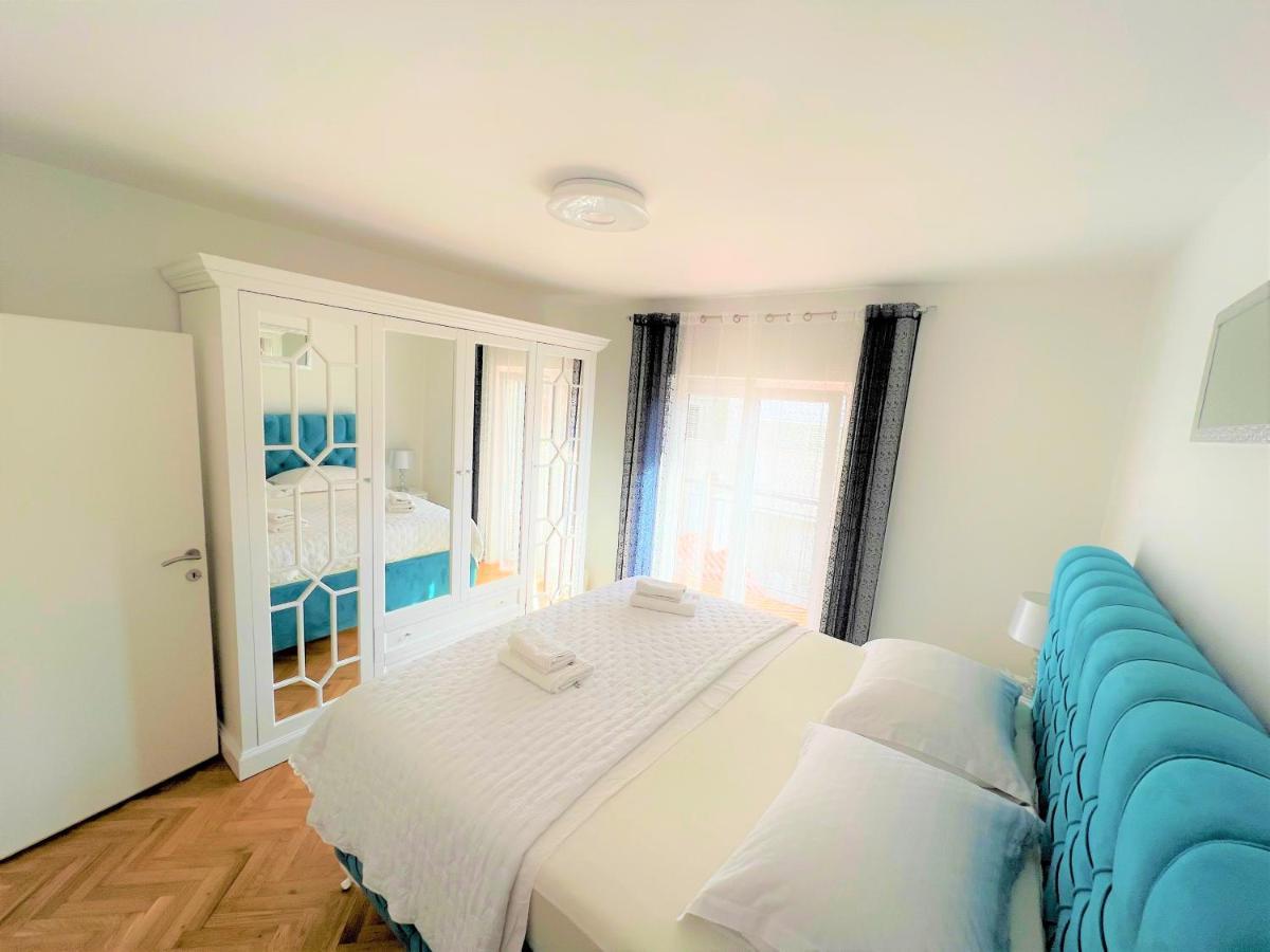 Apartment Makarska Buitenkant foto