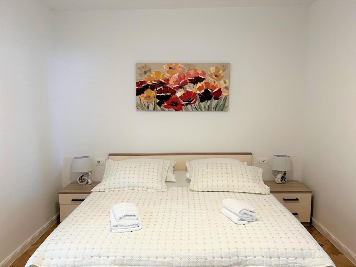 Apartment Makarska Buitenkant foto