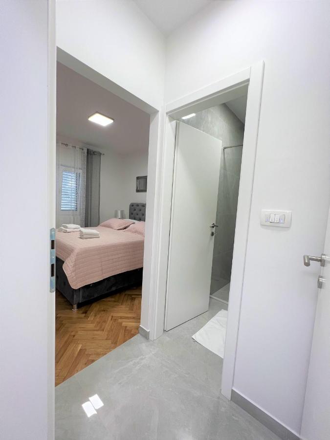 Apartment Makarska Buitenkant foto