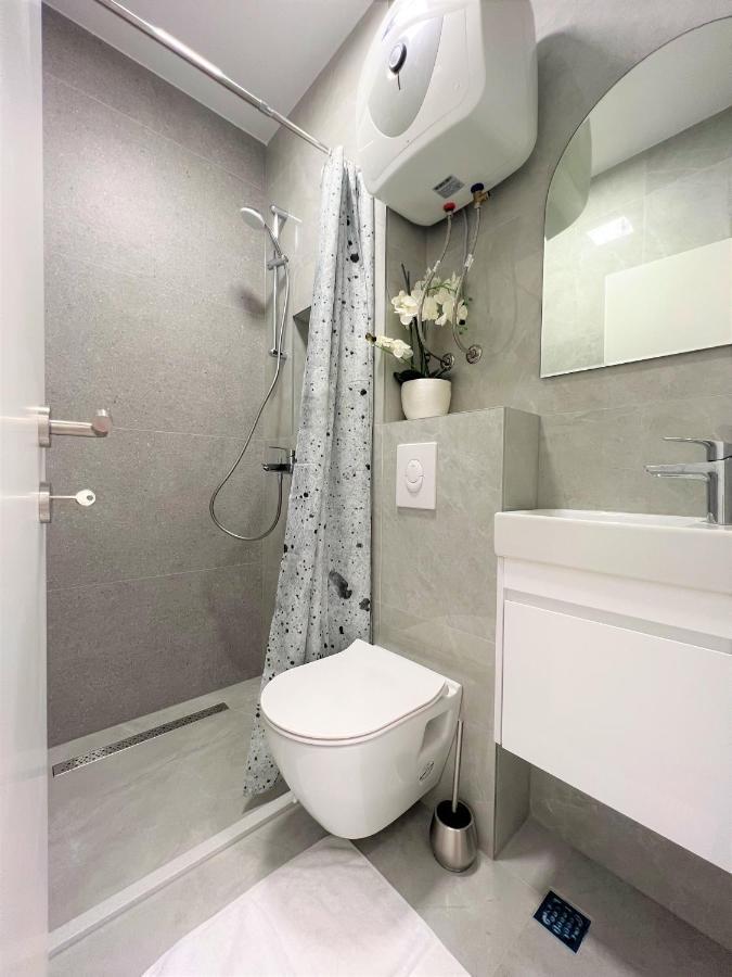 Apartment Makarska Buitenkant foto